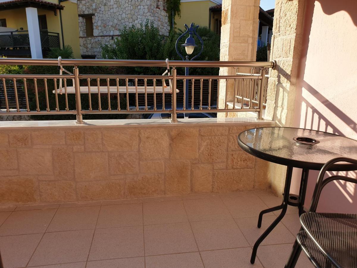 Aparthotel Fouli House Pefkochori Exterior foto